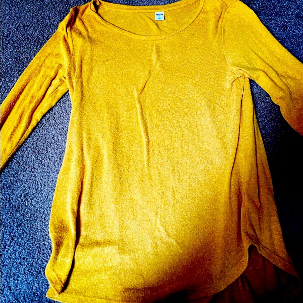 Women’s long sleeve shirt small